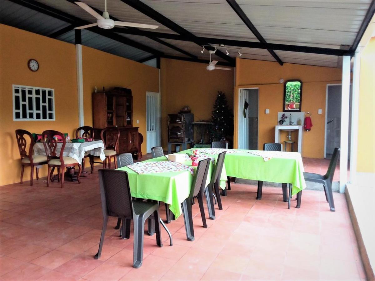 C&H Casa Campestre El Oasis Ricaurte Girardot Bed & Breakfast Bagian luar foto